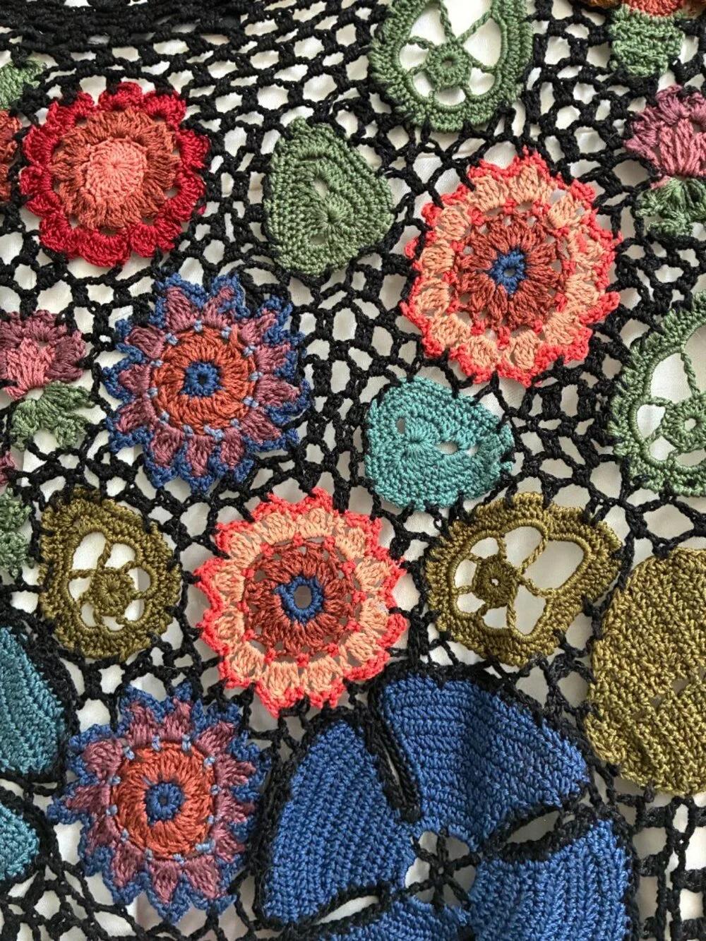Peruvian Connection Millefiori Wildflower Hand-crocheted Sweater - Picture 13 of 14